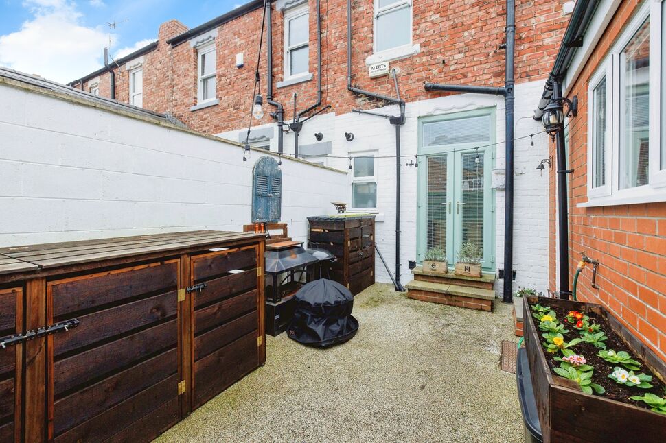 3 bedroom Mid Terrace House for sale, Moore Avenue, Dunston, NE11 £