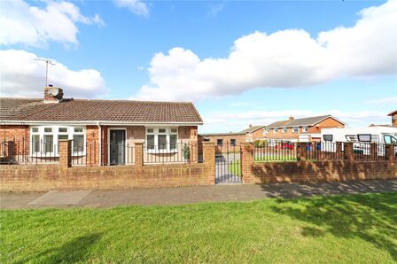 Hanover Walk, 2 bedroom Semi Detached Bungalow for sale, £200,000