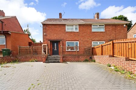 Graham Avenue, 2 bedroom Semi Detached House for sale, £145,000