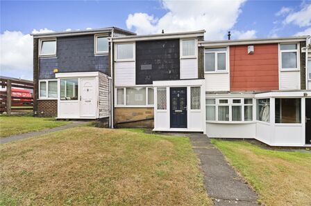 Malton Green, 3 bedroom Mid Terrace House for sale, £140,000