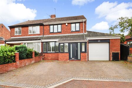 Fairway, 3 bedroom Semi Detached House for sale, £230,000