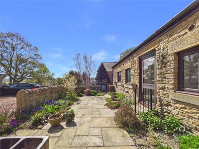 Snook Hill Farm, 2 bedroom End Terrace Property for sale, &pound;250,000