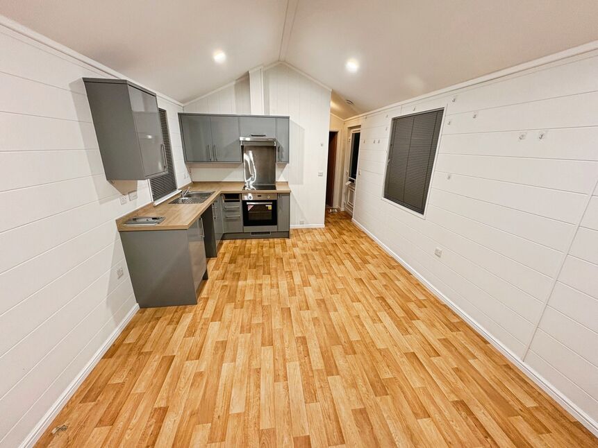 Living Room / Kitchen