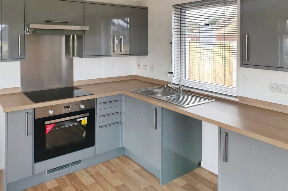 Living Room / Kitchen