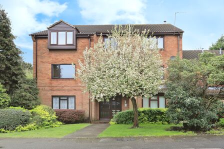 Merstone Close, 2 bedroom  Flat for sale, £65,000