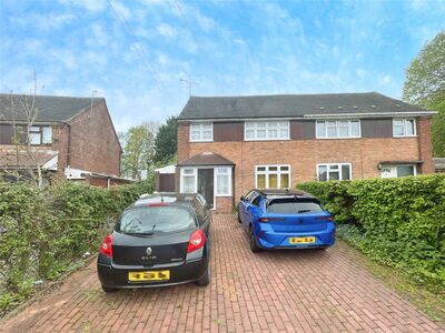 Peacock Avenue, 3 bedroom Semi Detached House to rent, £1,075 pcm