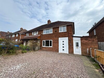 3 bedroom Semi Detached House to rent