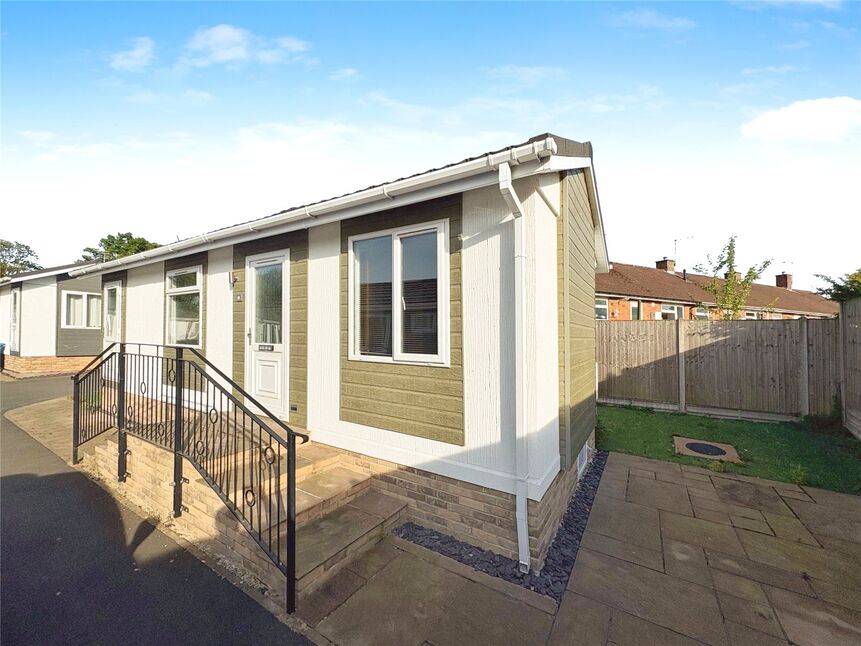 Main image of 1 bedroom Detached Property for sale, Featherstone Park, New Road, Wolverhampton, WV10