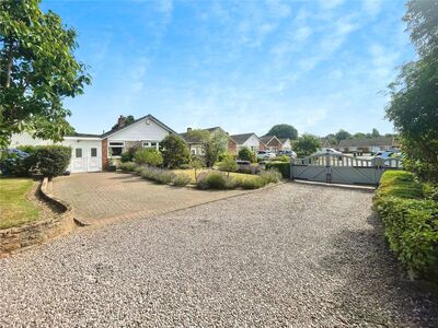 Ludlow Close, 2 bedroom Detached Bungalow for sale, £299,500