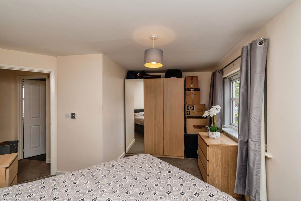 Main Bedroom
