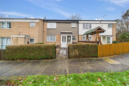 3 bedroom Mid Terrace House for sale