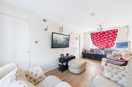 3 bedroom End Terrace House for sale