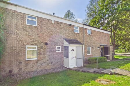 3 bedroom Mid Terrace House for sale