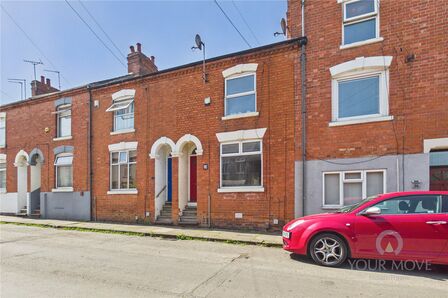 2 bedroom Mid Terrace House for sale
