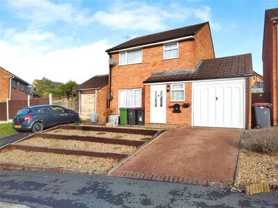 Long Meadow, 3 bedroom Detached House for sale, £190,000