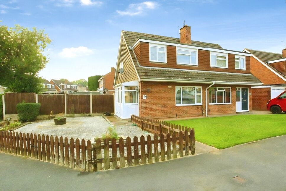 3 bedroom Semi Detached House for sale