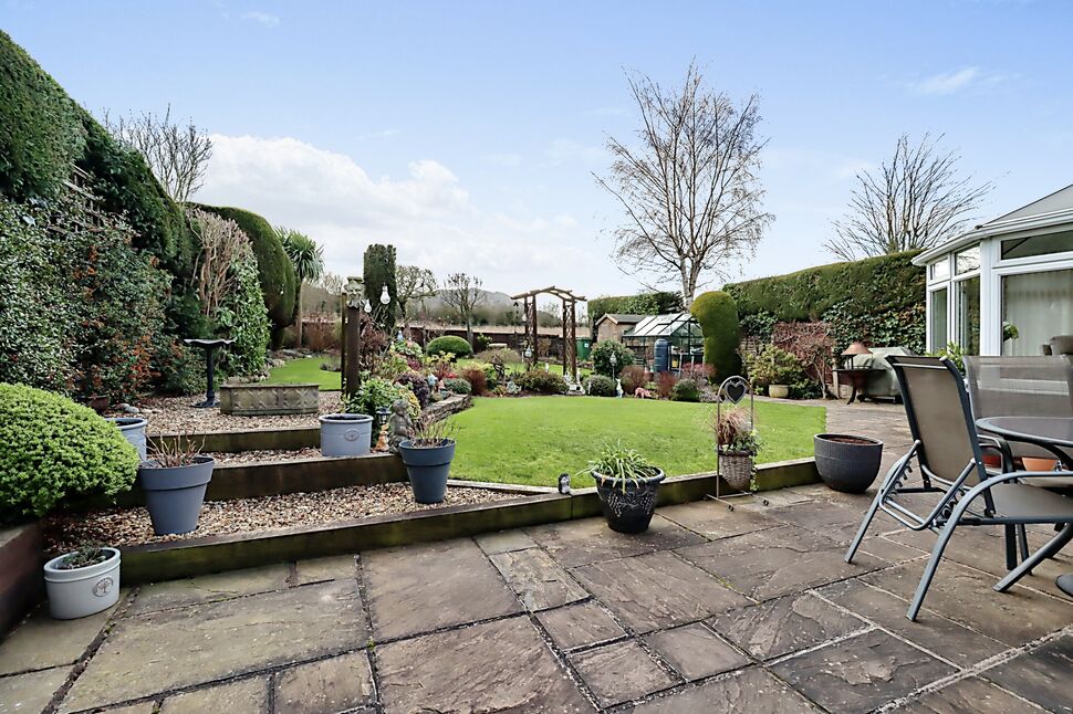 5 bedroom Detached House for sale, Hampton Hill, Wellington, TF1 £400,000