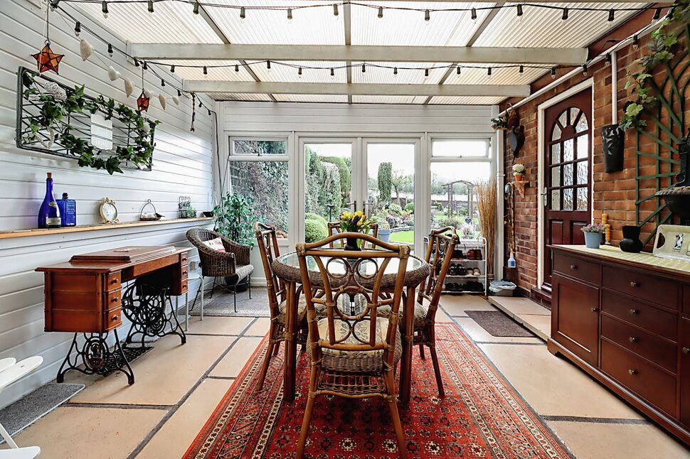 5 bedroom Detached House for sale, Hampton Hill, Wellington, TF1 £400,000