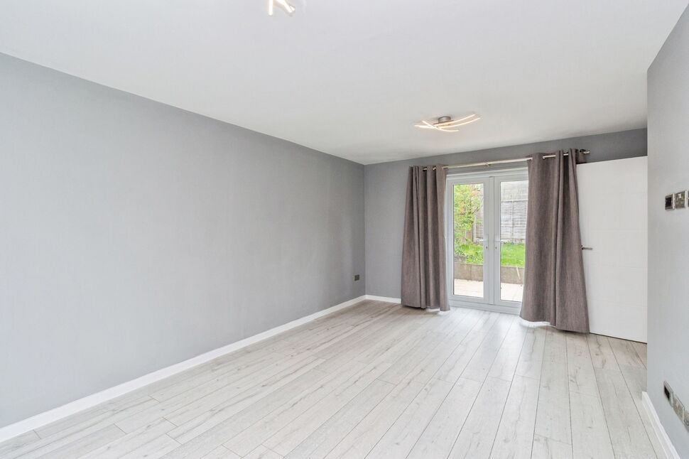 Lounge / Dining Room