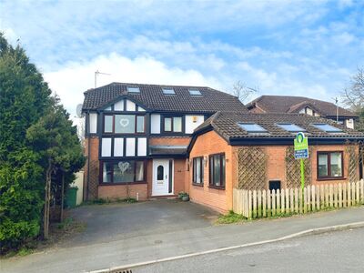 Mill Farm Drive, 6 bedroom Detached House for sale, £475,000