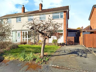 Paddock Close, 3 bedroom Semi Detached House for sale, £220,000