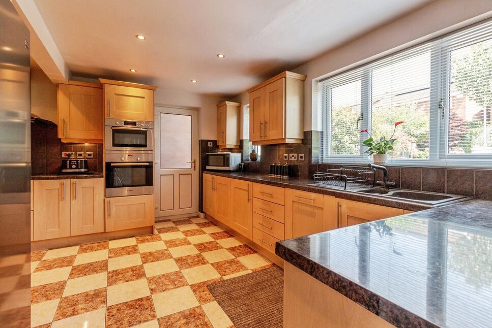 Kitchen / Diner
