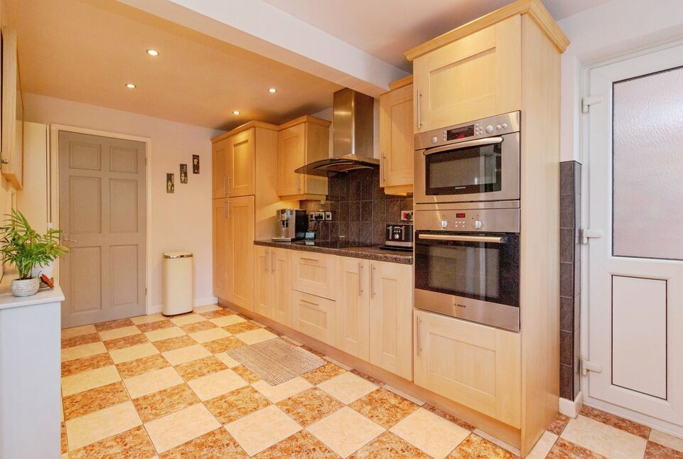 Kitchen / Diner