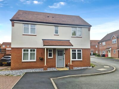 St. Martins Drive, 3 bedroom Detached House for sale, £290,000