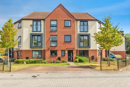 4 bedroom Mid Terrace House for sale