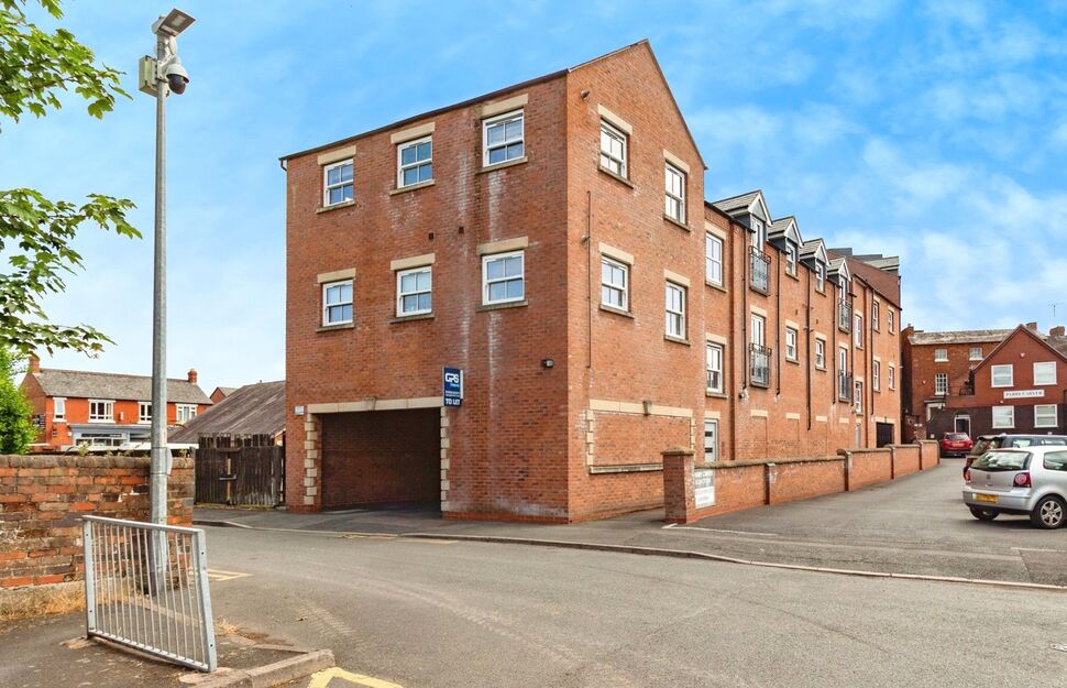 Main image of 1 bedroom  Flat for sale, Ten Tree Croft, Wellington, Shropshire, TF1