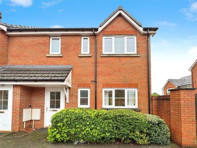 Prestwood Road, 1 bedroom Flat for sale, &pound;92,500