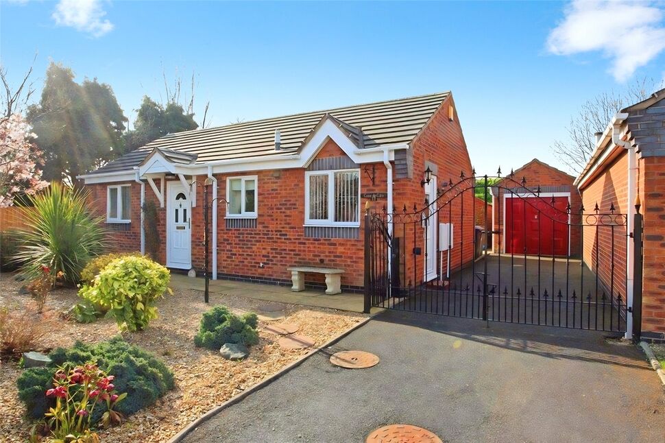 2 bedroom Detached Bungalow for sale