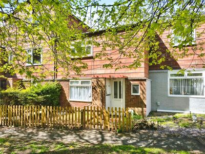 2 bedroom Mid Terrace House for sale