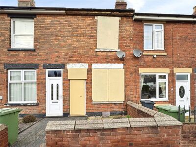 2 bedroom Mid Terrace House for sale