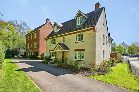 6 bedroom Detached House for sale