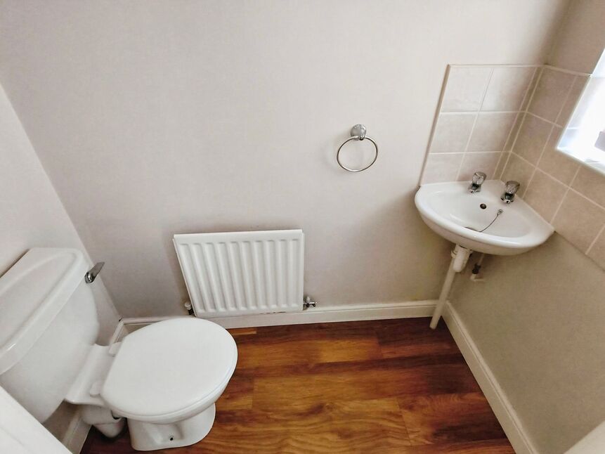 Cloakroom / wc