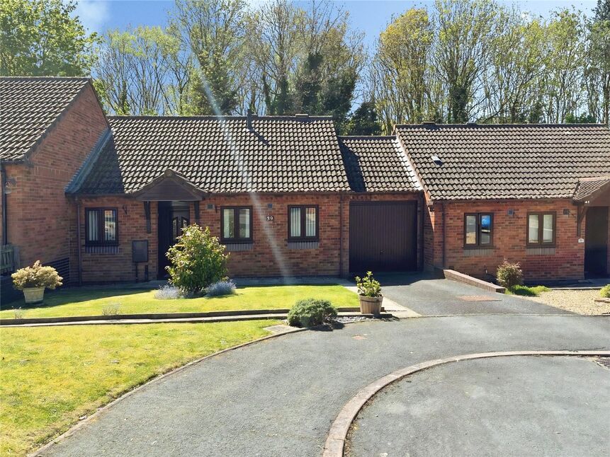 Main image of 2 bedroom Mid Terrace Bungalow for sale, Teme Avenue, Telford, Shropshire, TF1
