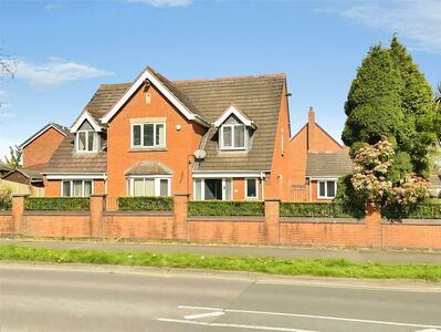 The Garlands, 6 bedroom Detached House for sale, &pound;560,000