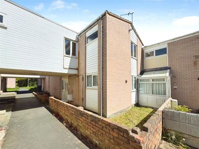 Woodcroft, 4 bedroom Mid Terrace House for sale, &pound;105,000