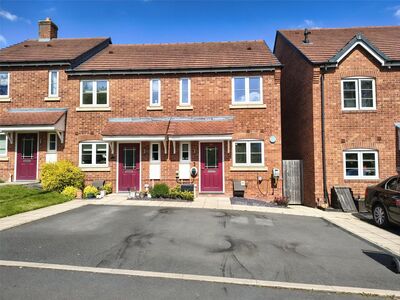 2 bedroom Mid Terrace House for sale