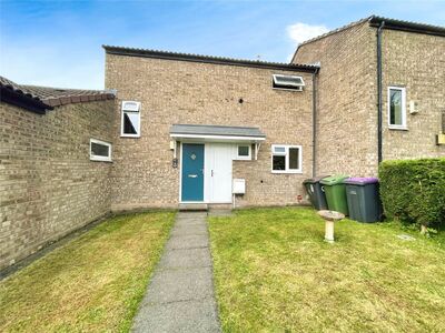 3 bedroom Mid Terrace House to rent