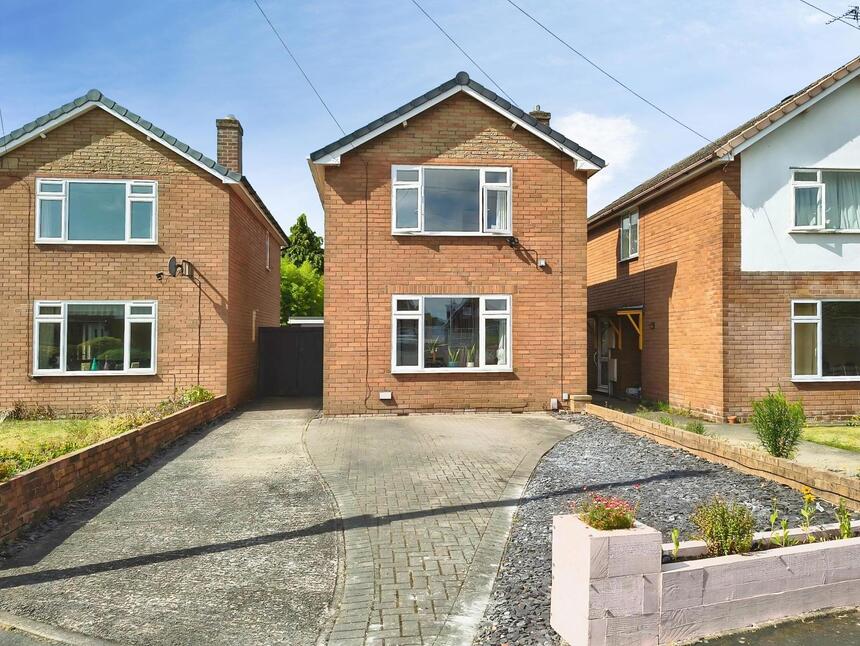 3 bedroom Detached House for sale
