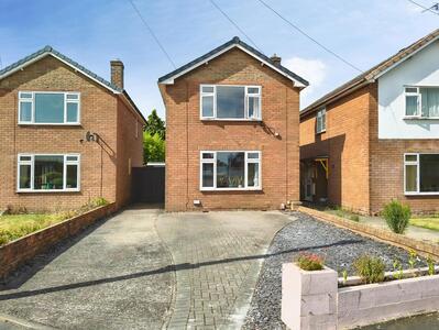 Laurel Drive, 3 bedroom Detached House for sale, &pound;280,000