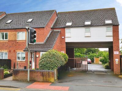 Watling Street, 2 bedroom Flat for sale, &pound;130,000