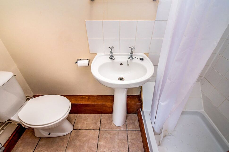 En-Suite Shower / WC