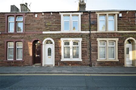 2 bedroom Mid Terrace House to rent