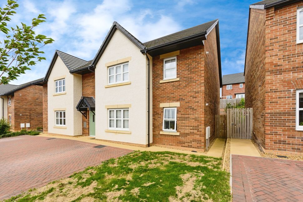 Main image of 2 bedroom  Flat for sale, Casshow Way, Cockermouth, Cumbria, CA13