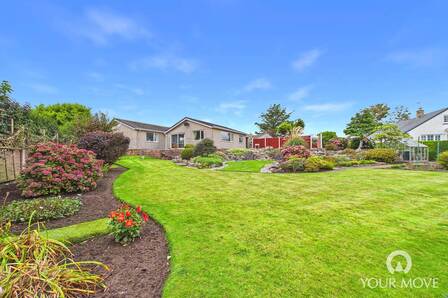 5 bedroom Detached Bungalow for sale