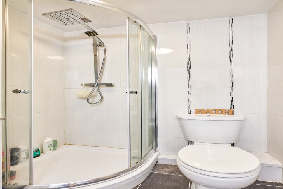 Shower Room / WC