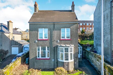 Hensingham Road, 5 bedroom Detached House for sale, £300,000